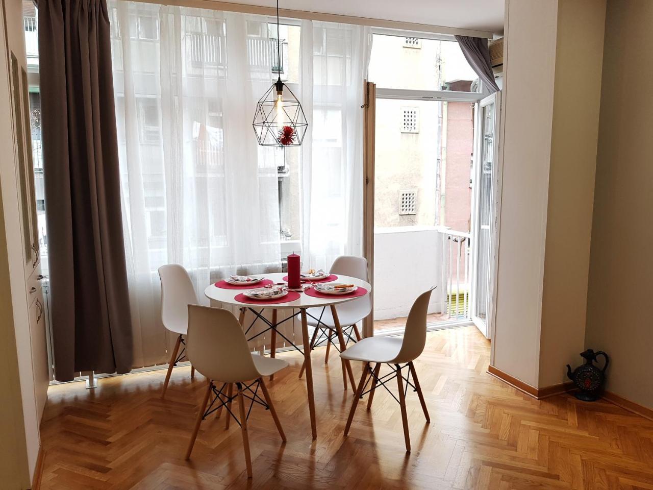Favorite Apartment Belgrado Buitenkant foto